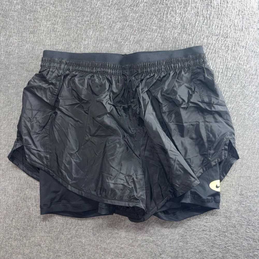 Nike Womens Run Division Tempo Luxe 2-in-1 Running Shorts Black DM7739-010 XS
